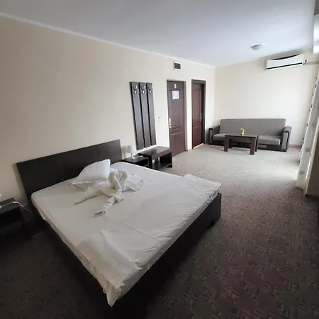 Km 0 Aparthotel *